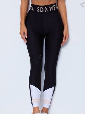 White Fox Boutique x Sarah’s Day Leggings